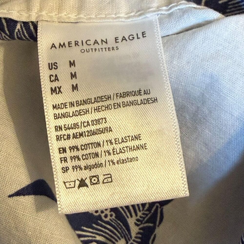American Eagle white and blue Hawaiian Luau shirt Size M - 0266 - Picture 7 of 8